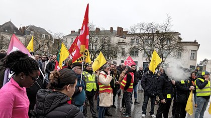 Illustration Contre les licenciements : de la manifestation à la grève !