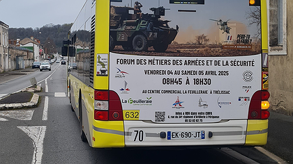 Illustration Bruits de bottes et embrigadement