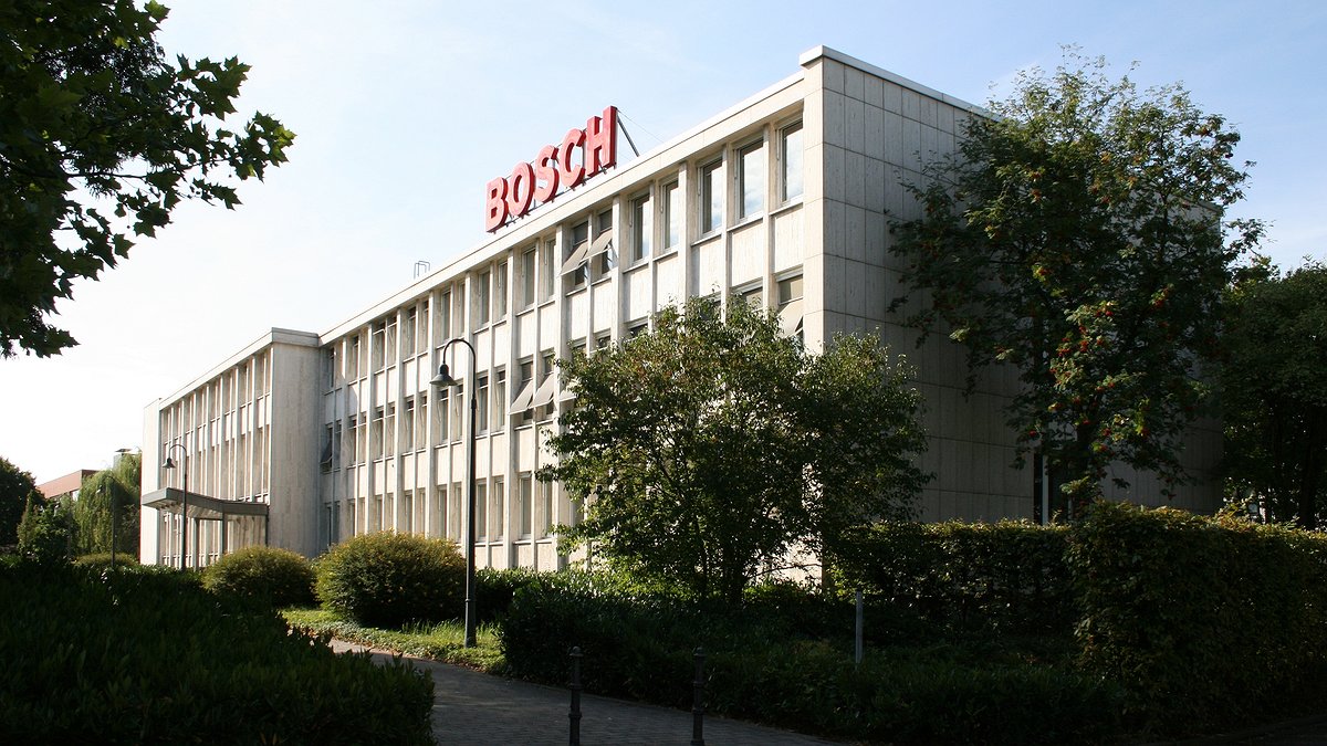 Illustration - Bosch sabre encore dans l'emploi