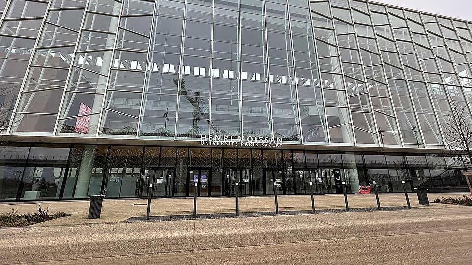 Illustration - Des laboratoires dangereux fermés