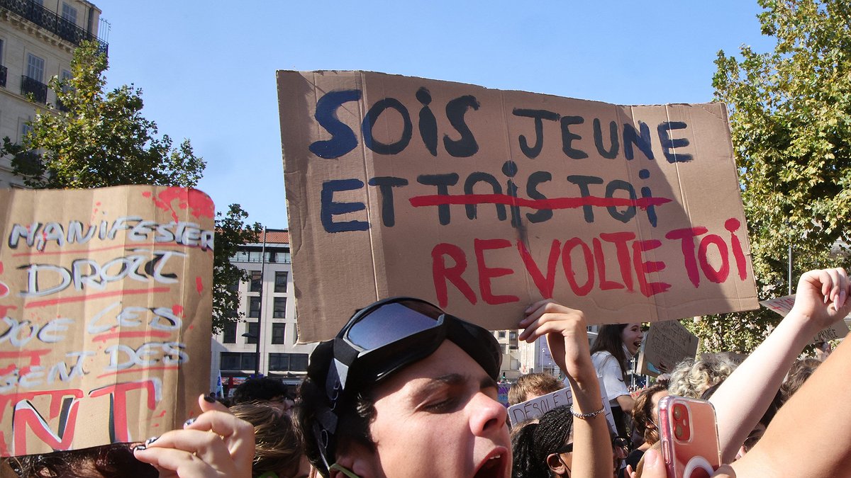 Illustration Un préfet menteur et méprisant