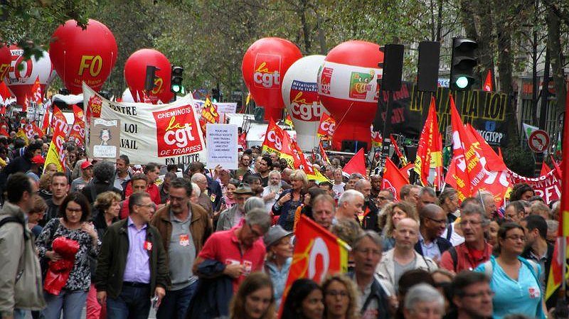 Illustration - Il faut une riposte à la hauteur de l’attaque de Macron