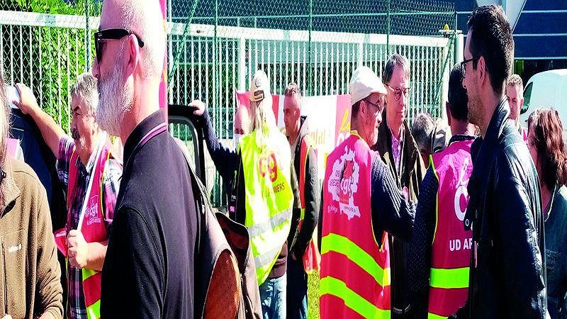 Illustration - trois travailleurs licenciés pour l’exemple