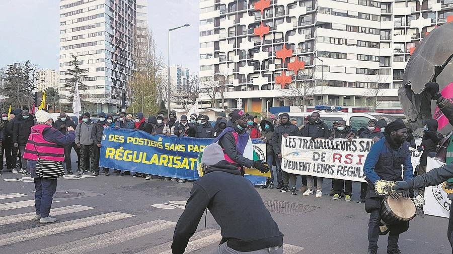 Illustration - nouvelle lutte de  travailleurs sans papiers