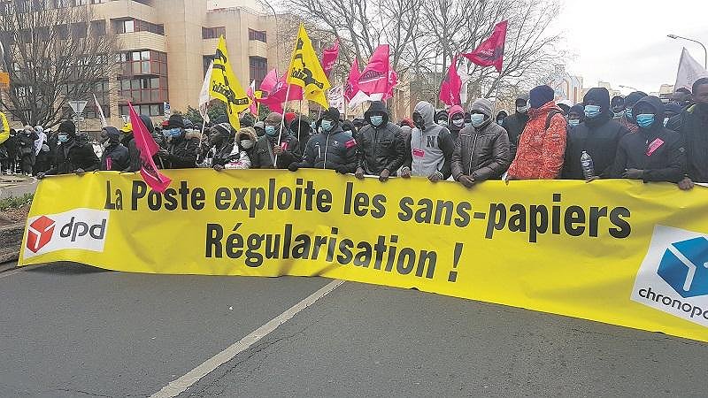 Illustration - pour la régularisation, la lutte continue