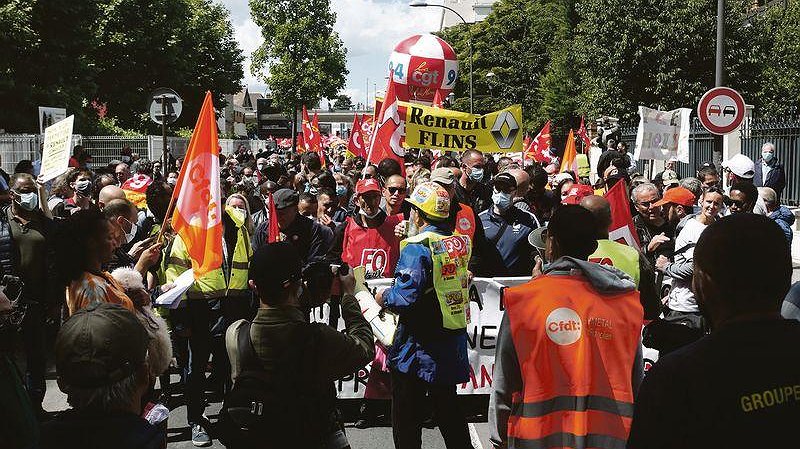 Illustration - une hydre à cinq têtes  à laquelle les travailleurs ne doivent pas être soumis