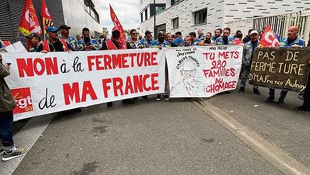 Illustration - “Tavares , tu mets 280 familles auchômage”